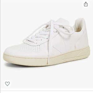Veja V-10 Lace Up Sneakers